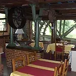 Logis - Hôtel&restaurant Moulin Des Forges 2* Saint-Omer-en-Chaussée