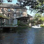 Hotel Logis - Hôtel&restaurant Moulin Des Forges