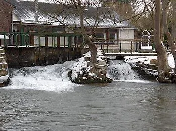 Logis - & Restaurant Moulin Des Forges Saint-Omer-en-Chaussée