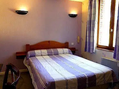 Hotel Logis - & Restaurant Moulin Des Forges