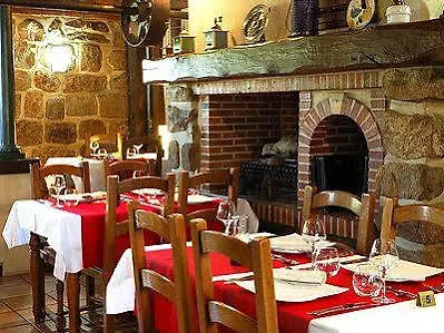 Logis - & Restaurant Moulin Des Forges 2* Saint-Omer-en-Chaussée